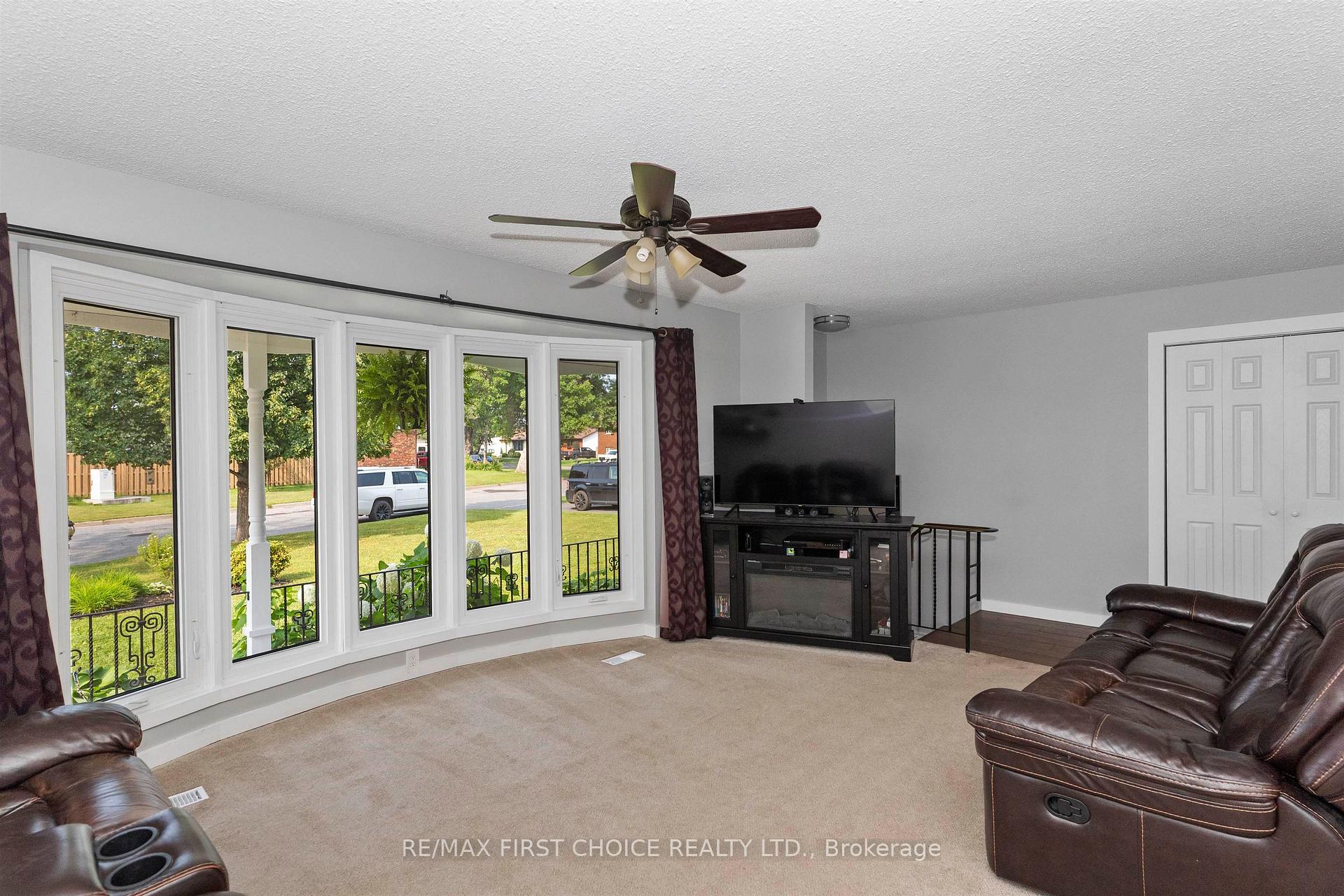 Photo 10 of 556 Laurentian Drive, Thunder Bay, Northwood Park — HOMEH