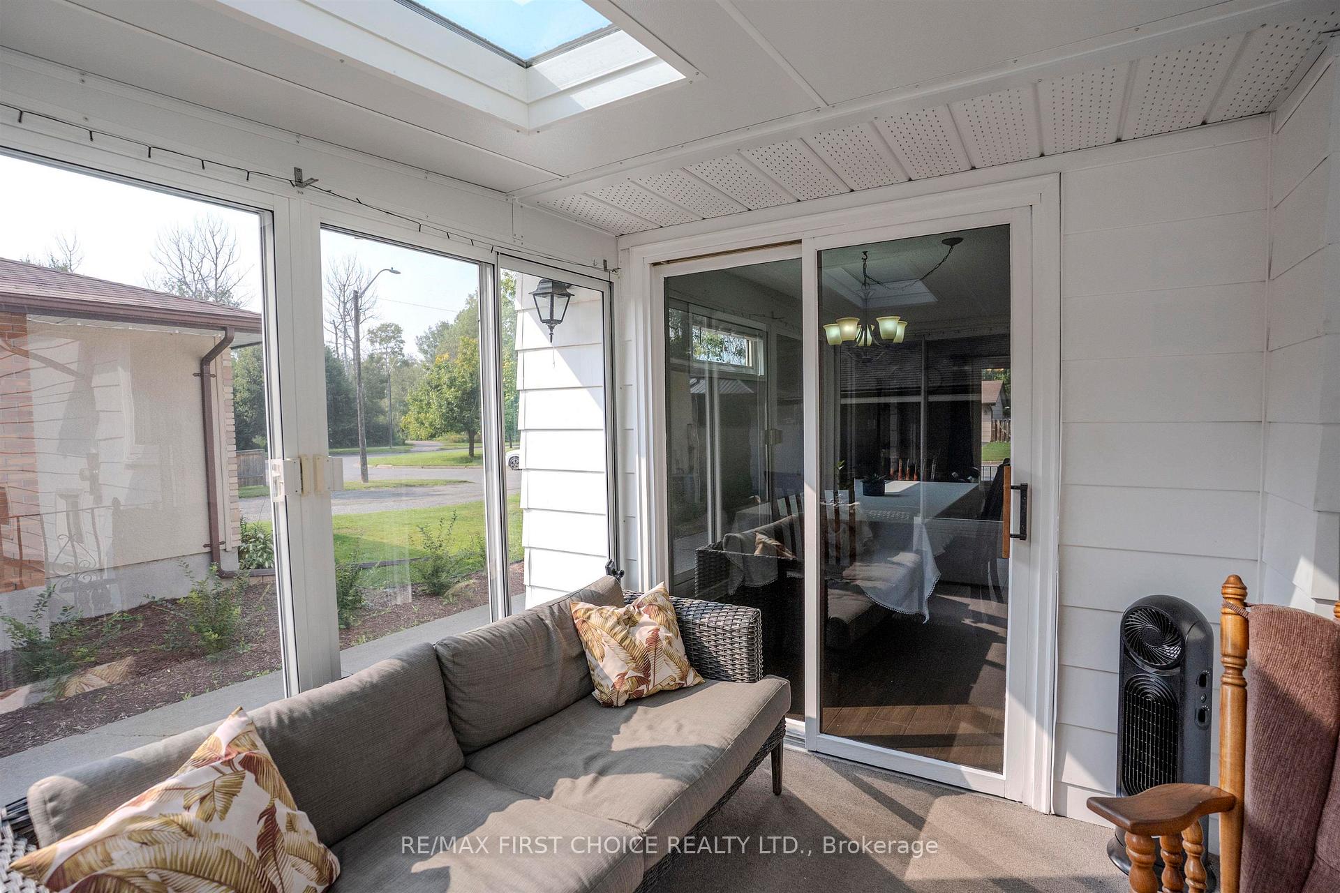 Photo 16 of 556 Laurentian Drive, Thunder Bay, Northwood Park — HOMEH