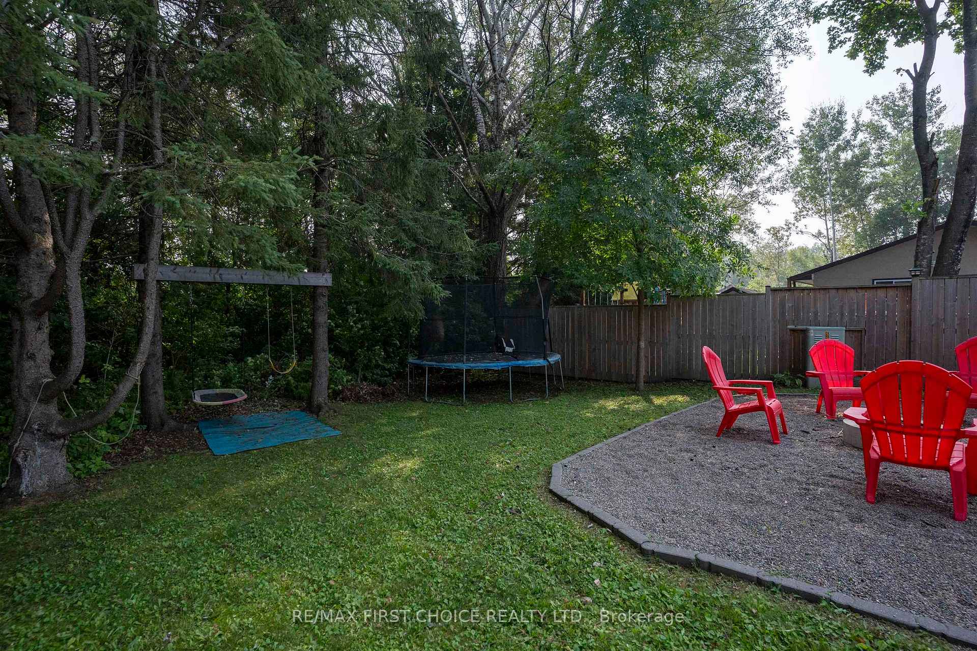 Photo 37 of 556 Laurentian Drive, Thunder Bay, Northwood Park — HOMEH