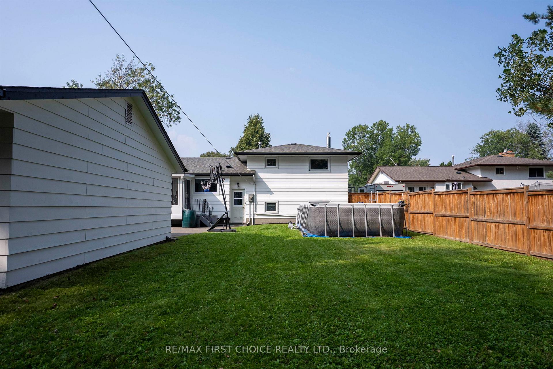 Photo 38 of 556 Laurentian Drive, Thunder Bay, Northwood Park — HOMEH