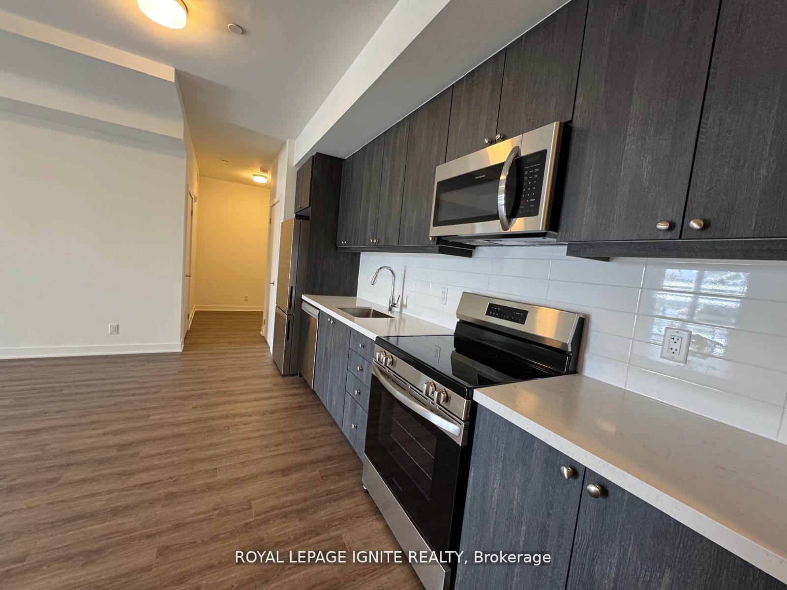 Photo 6 of Unit 101, 51 Clarington Boulevard, Clarington, Bowmanville — HOMEH