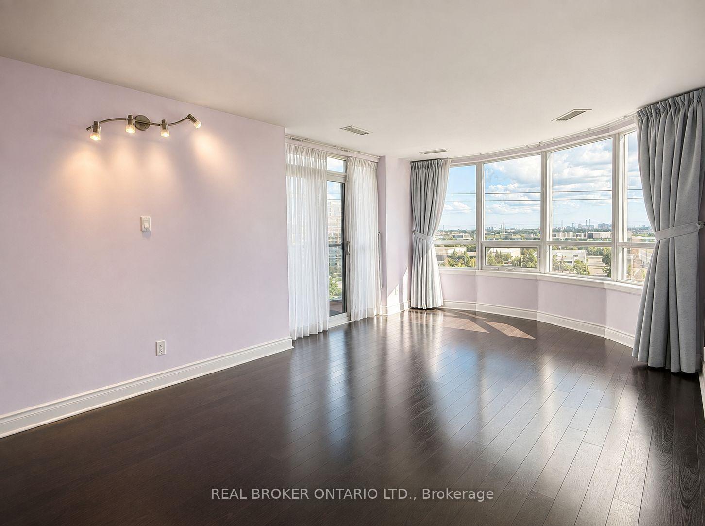 Photo 6 of Unit 971, 23 Cox Boulevard, Markham, Unionville — HOMEH