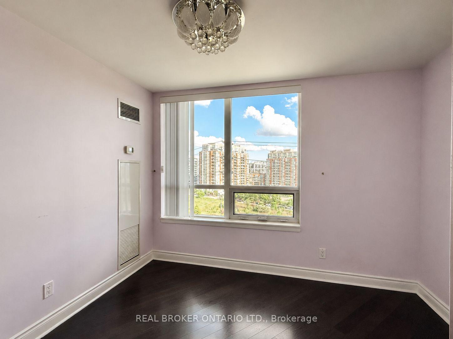 Photo 8 of Unit 971, 23 Cox Boulevard, Markham, Unionville — HOMEH