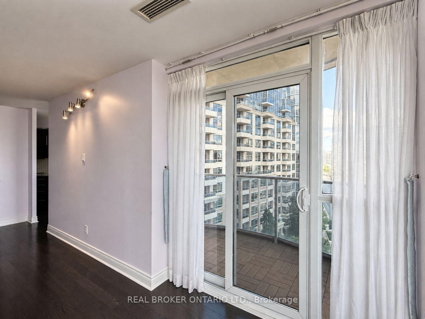 Photo 15 of Unit 971, 23 Cox Boulevard, Markham, Unionville — HOMEH
