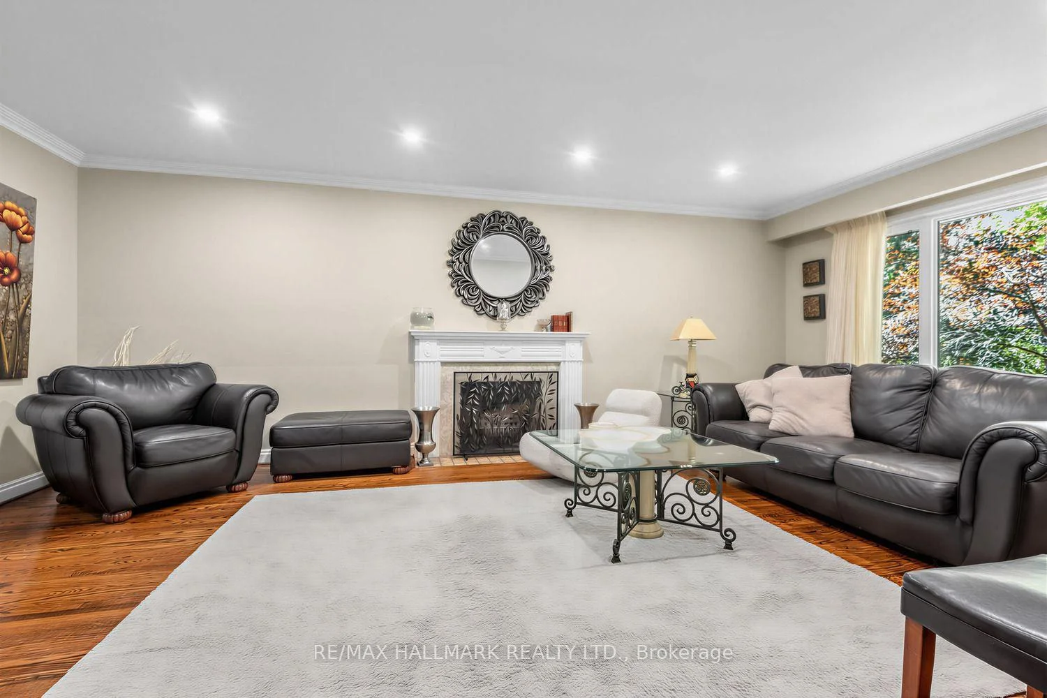 Photo 10 of 30 Medalist Road, North York, St. Andrew-Windfields — HOMEH