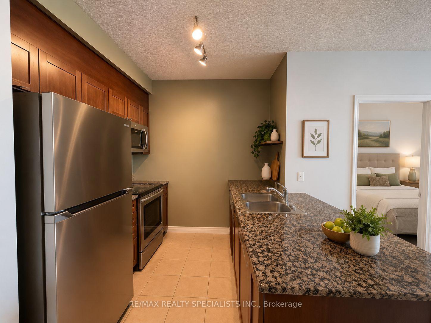 Photo 1 of Unit 306, 3525 Kariya Drive, Mississauga, Fairview — HOMEH