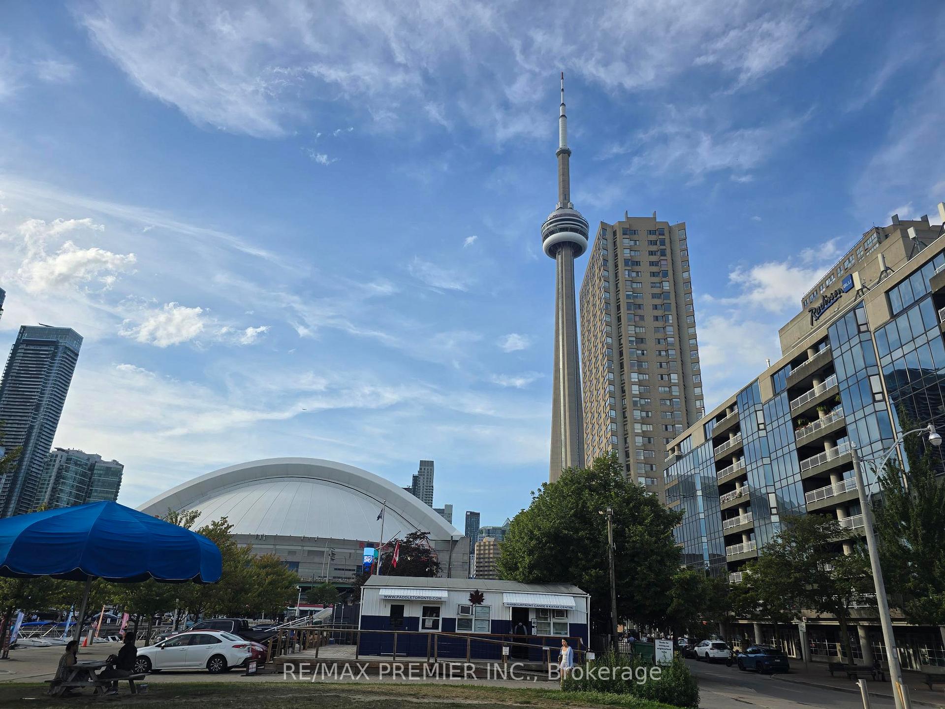 Photo 1 of Unit 1003, 270 Queens Quay W, Toronto, Waterfront Communities — HOMEH