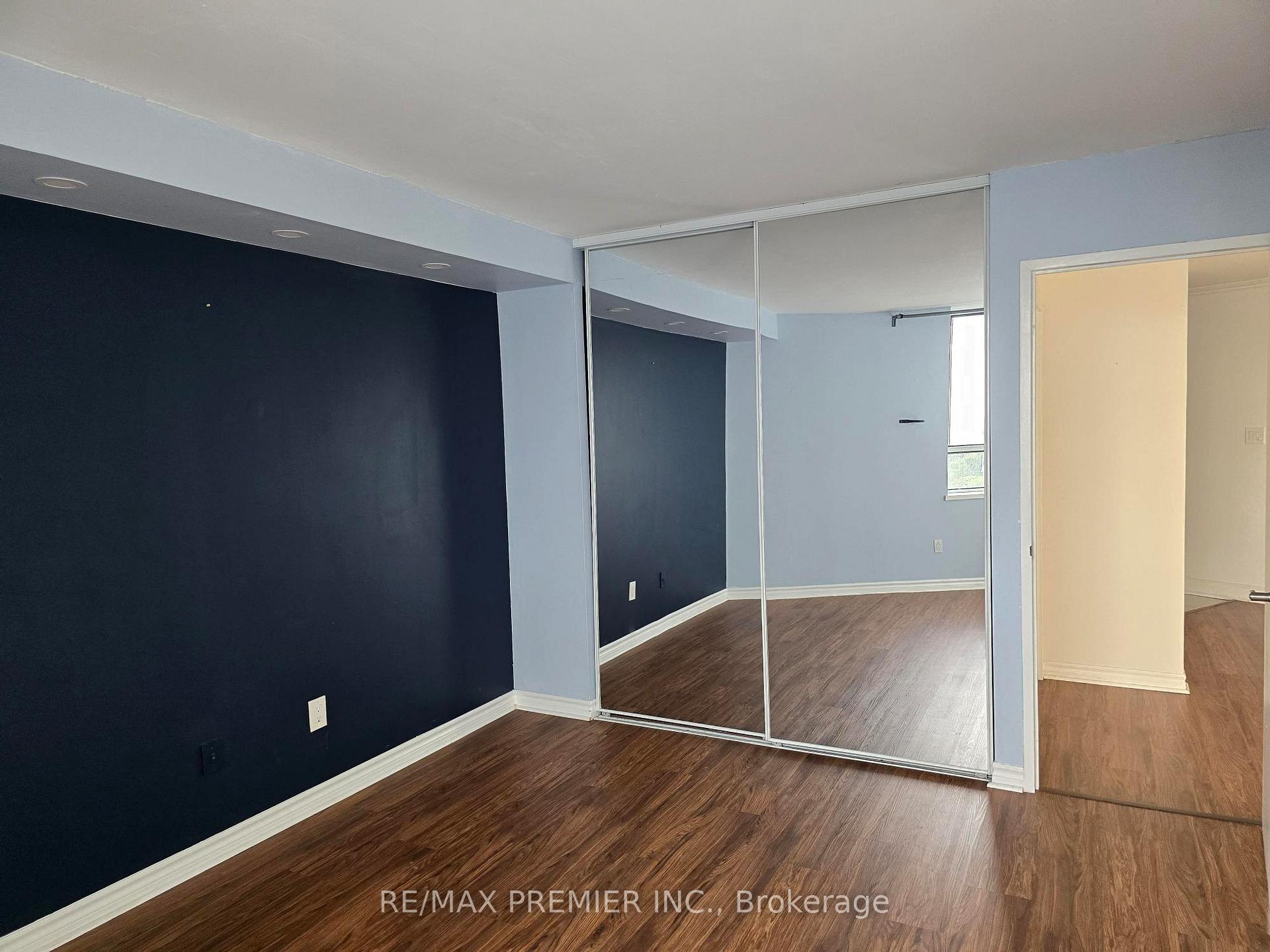 Photo 23 of Unit 1003, 270 Queens Quay W, Toronto, Waterfront Communities — HOMEH