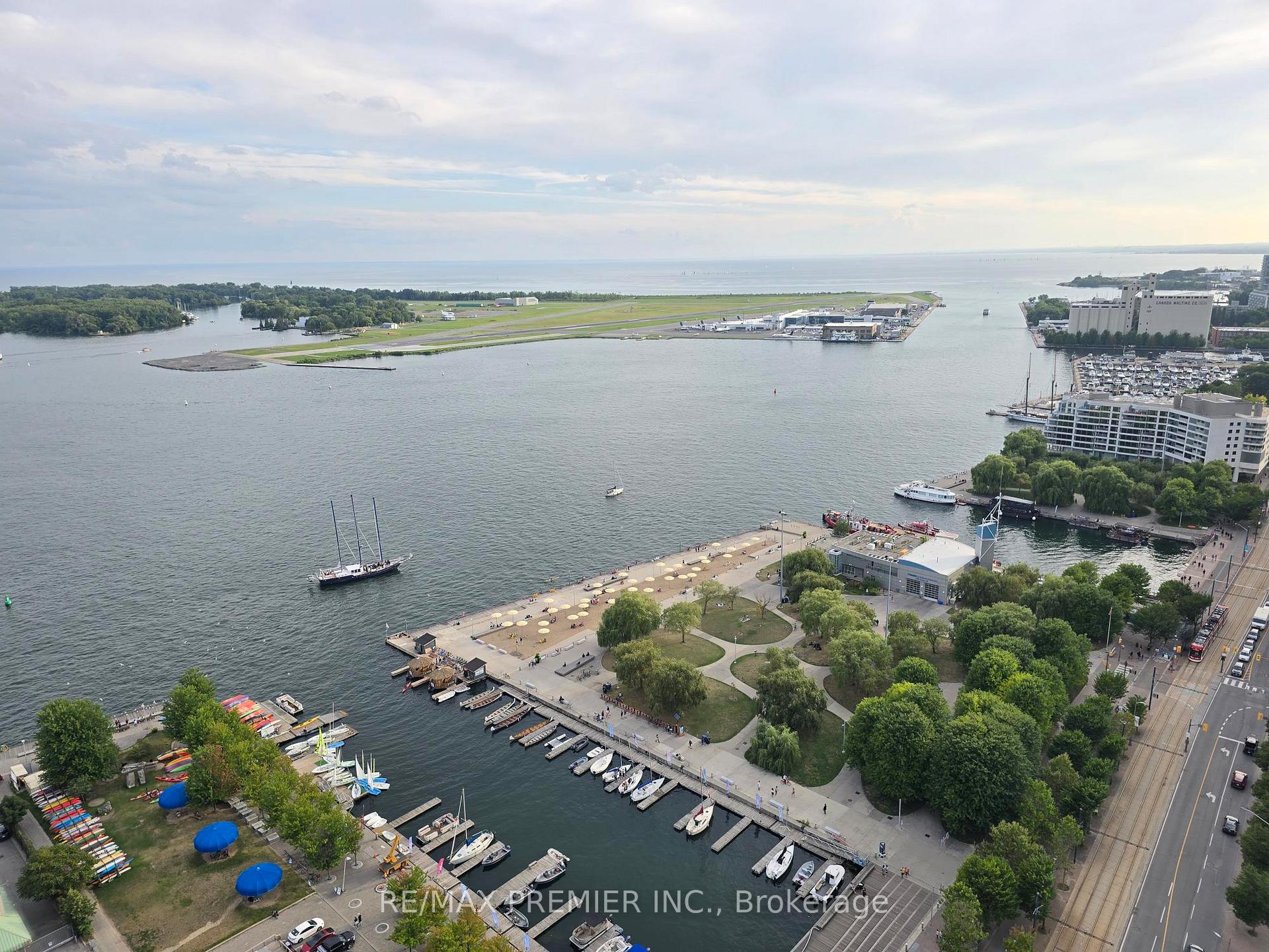 Photo 32 of Unit 1003, 270 Queens Quay W, Toronto, Waterfront Communities — HOMEH