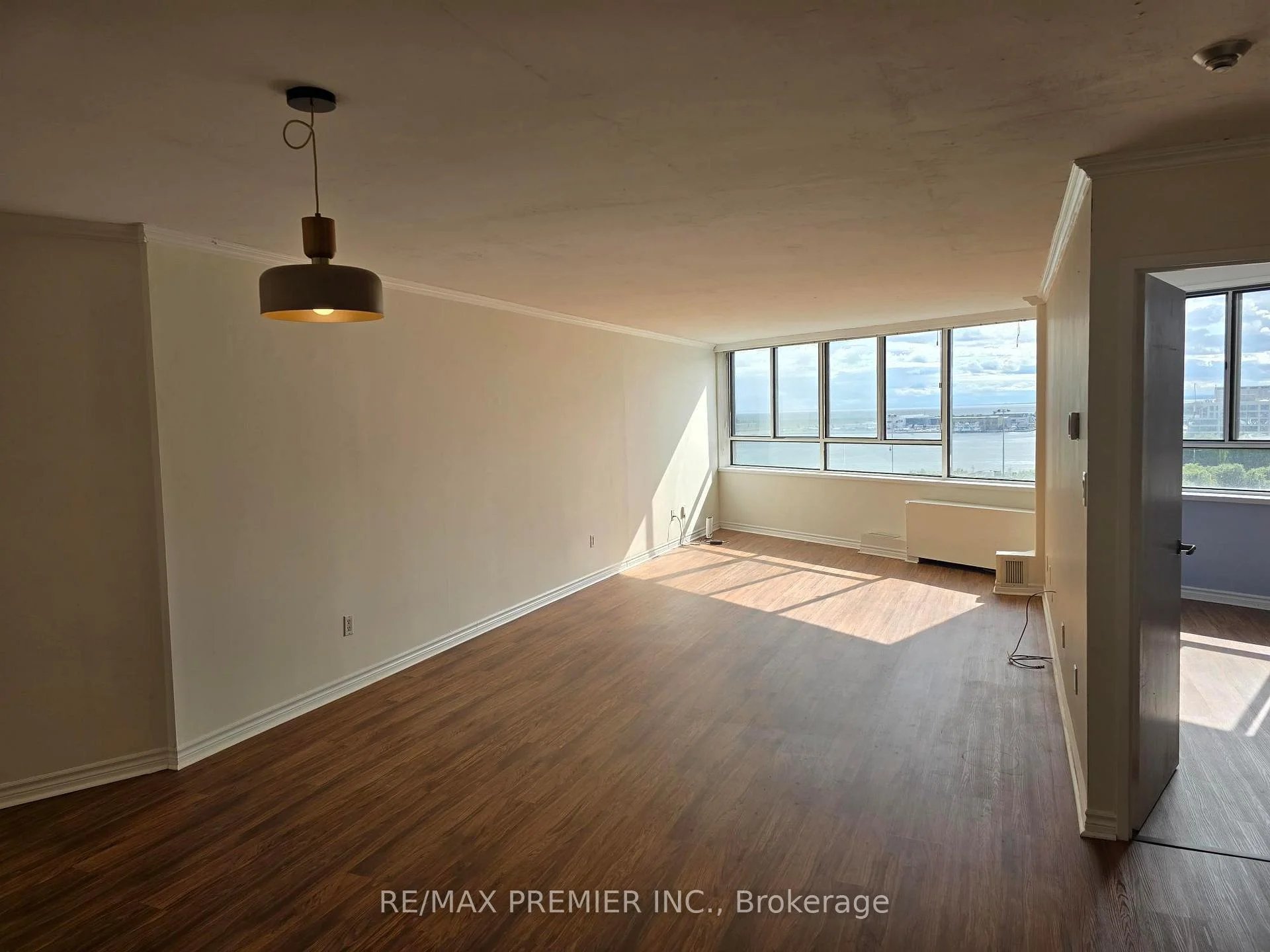 Photo 19 of Unit 1003, 270 Queens Quay W, Toronto, Waterfront Communities — HOMEH