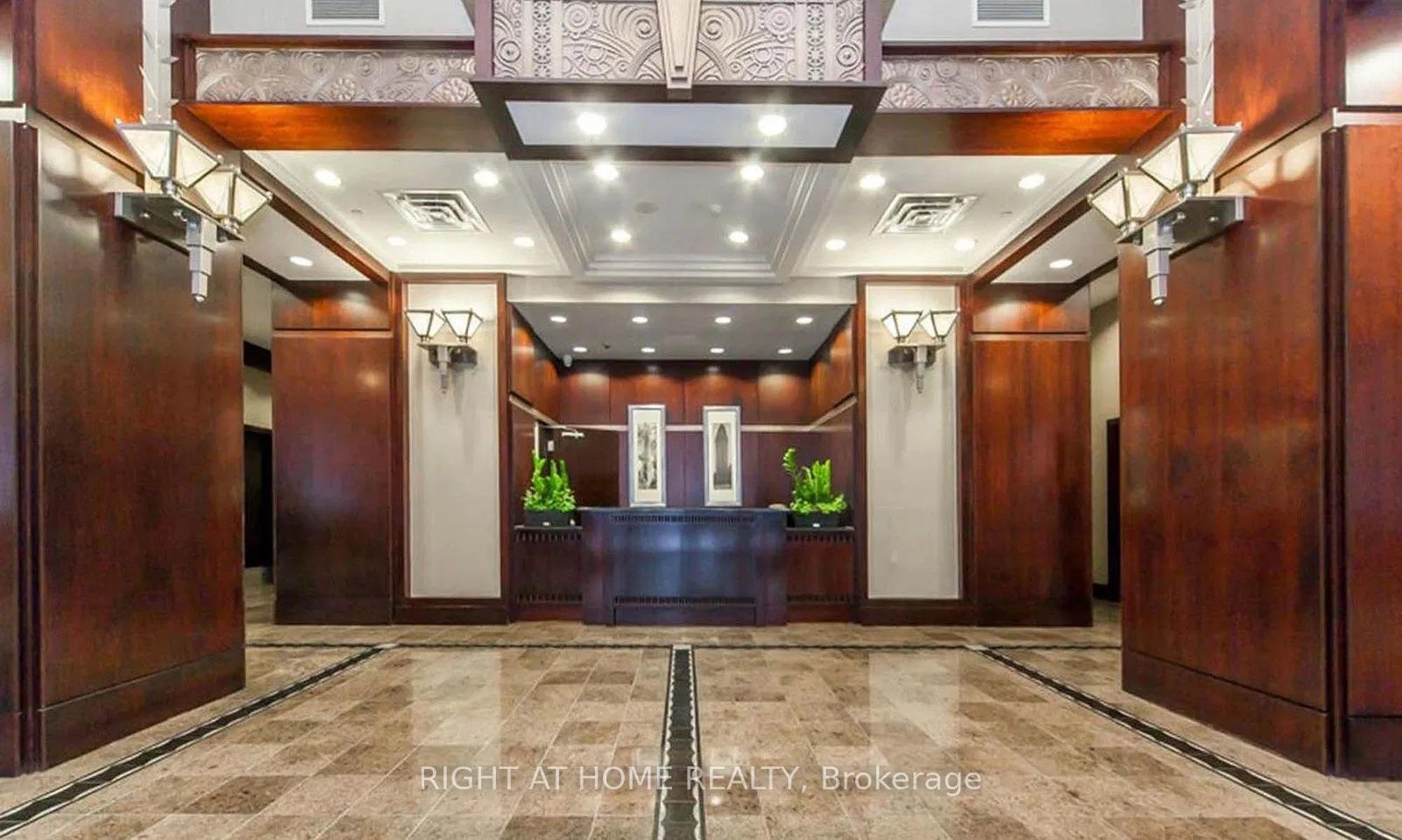 Photo 3 of Unit 1903, 35 Balmuto Street, Toronto, Bay Street Corridor — HOMEH