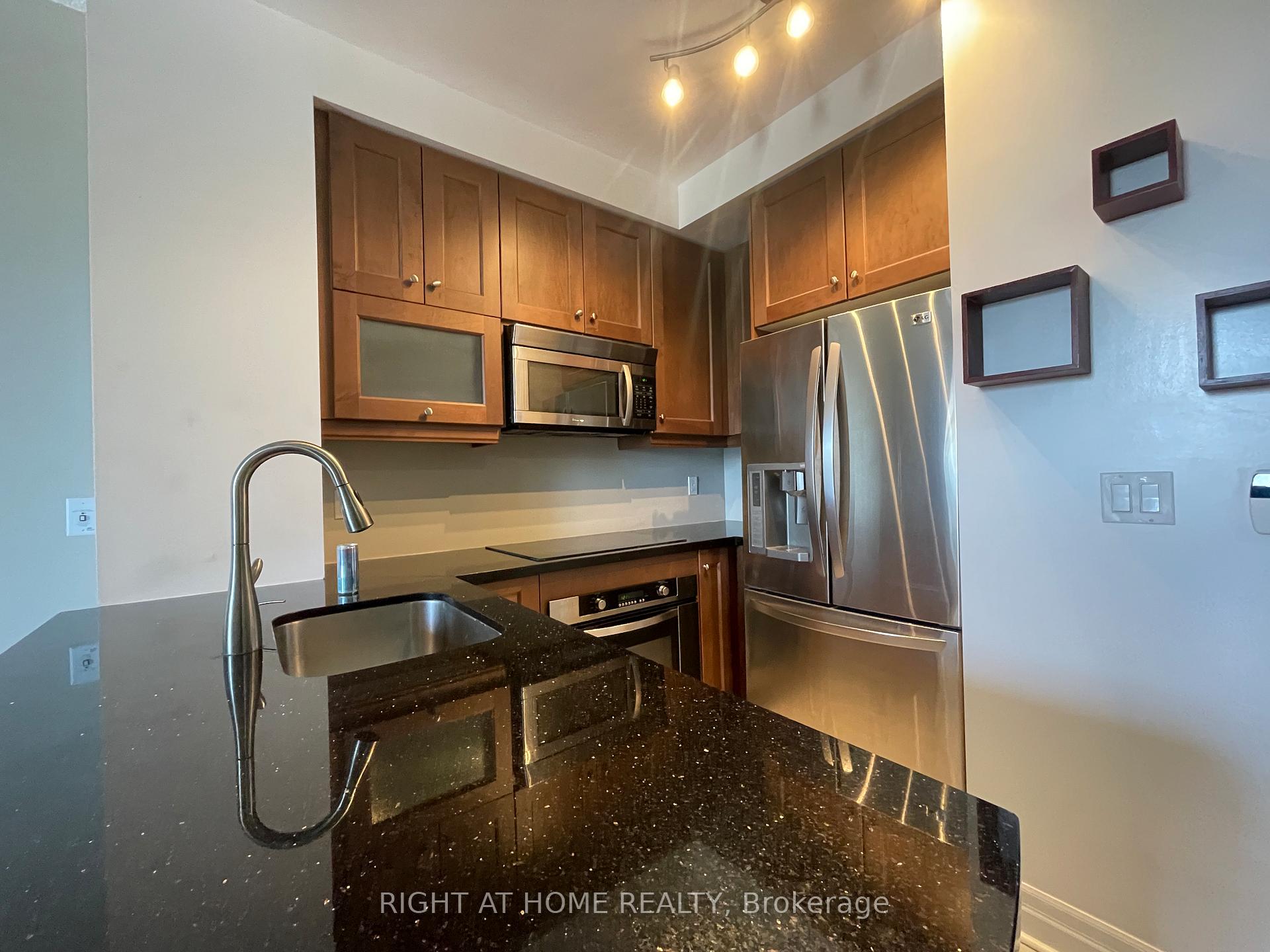 Photo 7 of Unit 1903, 35 Balmuto Street, Toronto, Bay Street Corridor — HOMEH