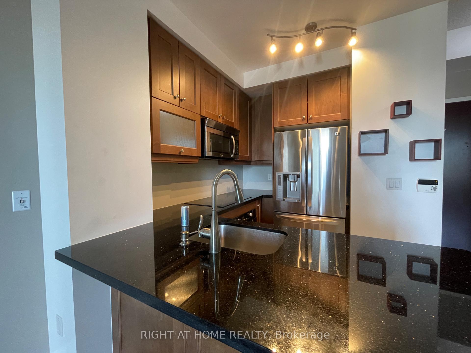 Photo 8 of Unit 1903, 35 Balmuto Street, Toronto, Bay Street Corridor — HOMEH