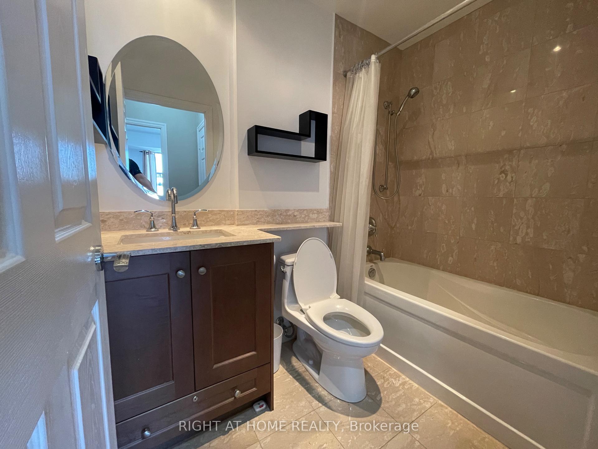 Photo 11 of Unit 1903, 35 Balmuto Street, Toronto, Bay Street Corridor — HOMEH