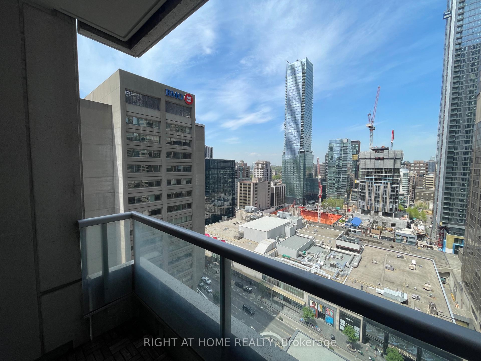 Photo 15 of Unit 1903, 35 Balmuto Street, Toronto, Bay Street Corridor — HOMEH
