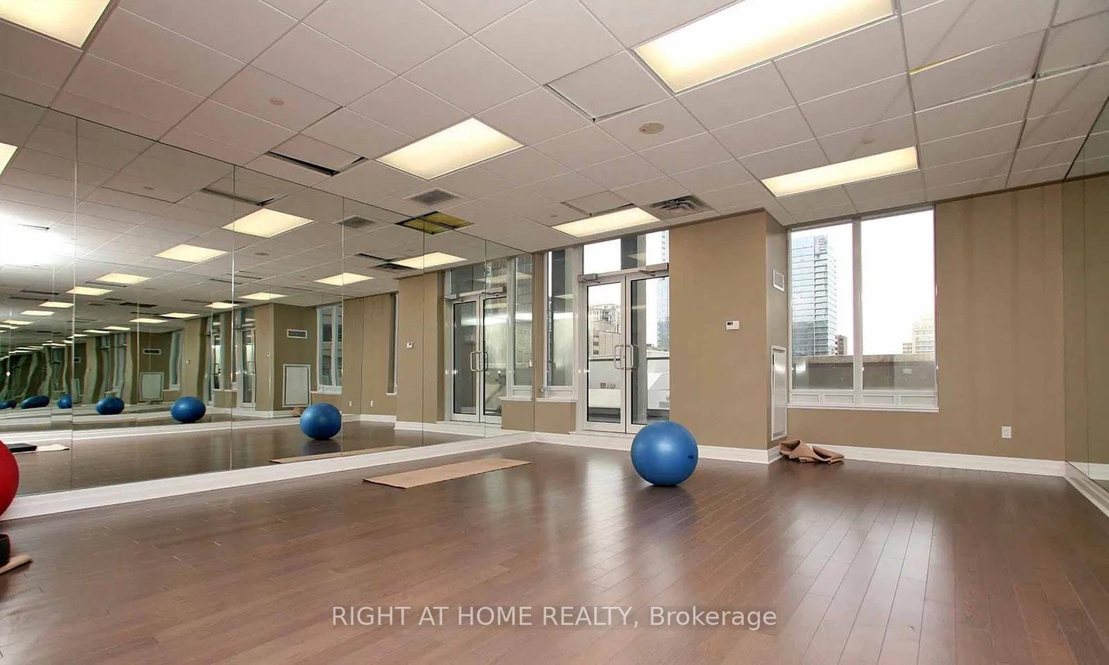 Photo 25 of Unit 1903, 35 Balmuto Street, Toronto, Bay Street Corridor — HOMEH