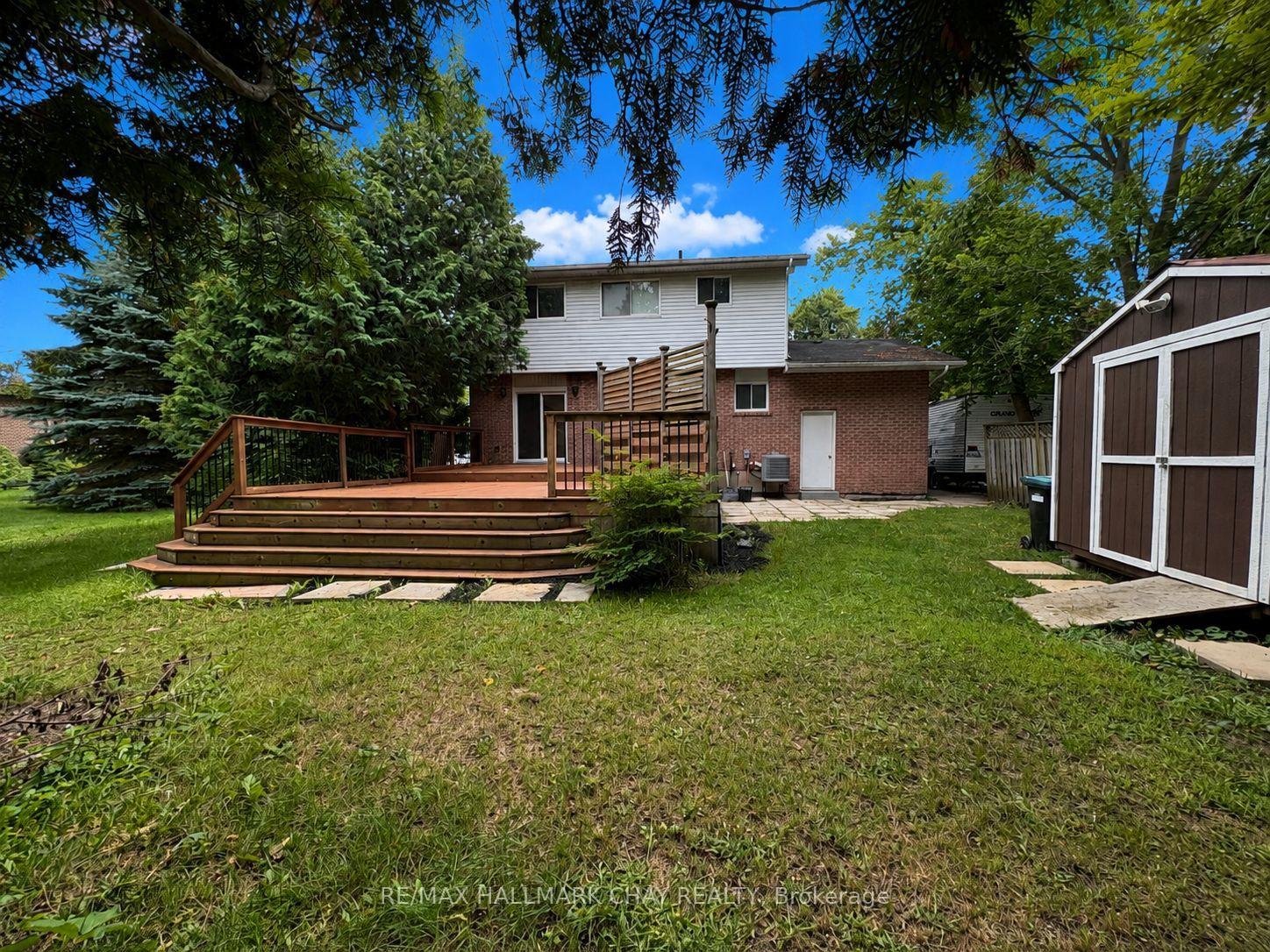 Photo 3 of 34 Boyne Crescent, New Tecumseth, Alliston — HOMEH