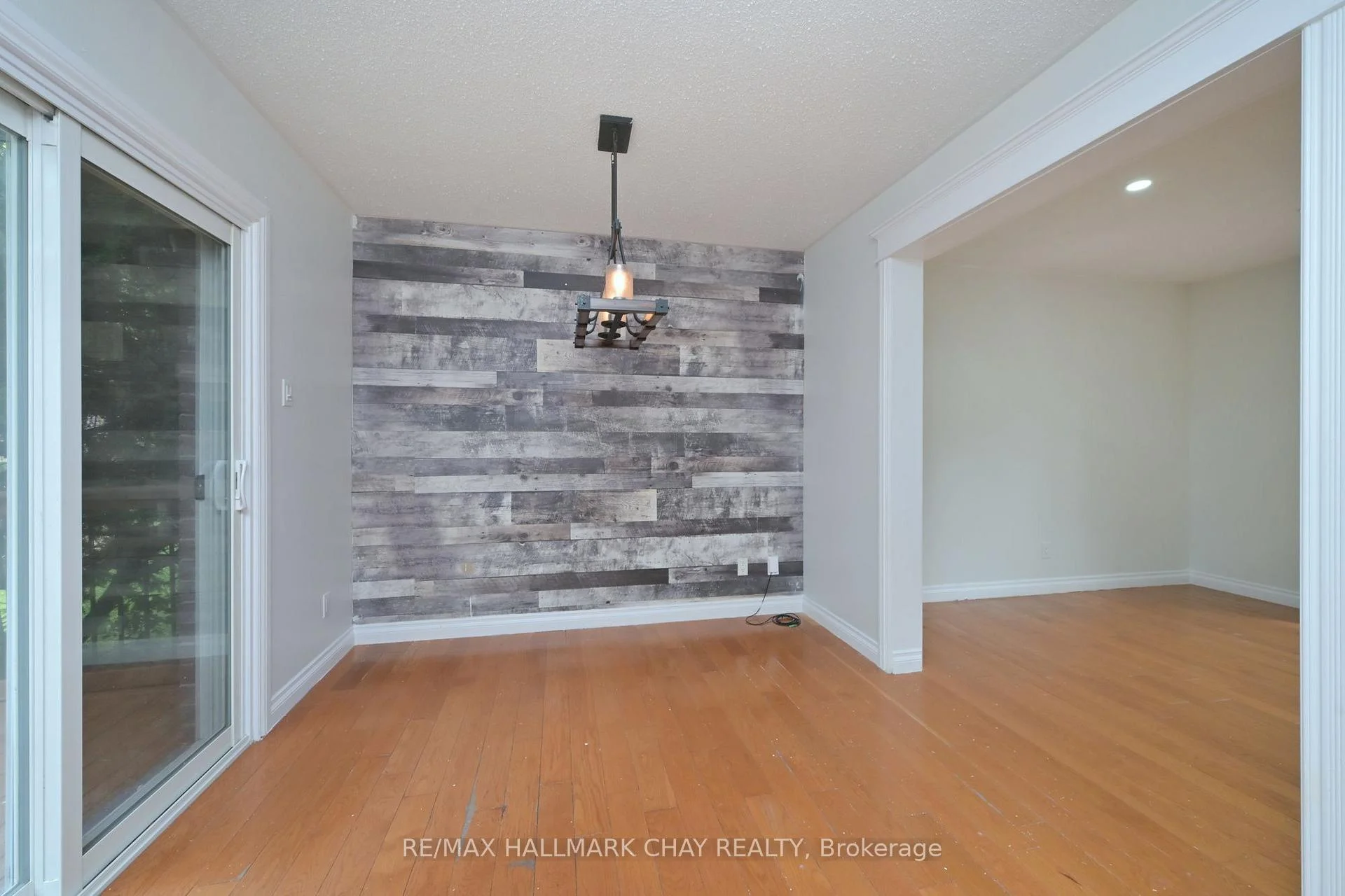 Photo 12 of 34 Boyne Crescent, New Tecumseth, Alliston — HOMEH