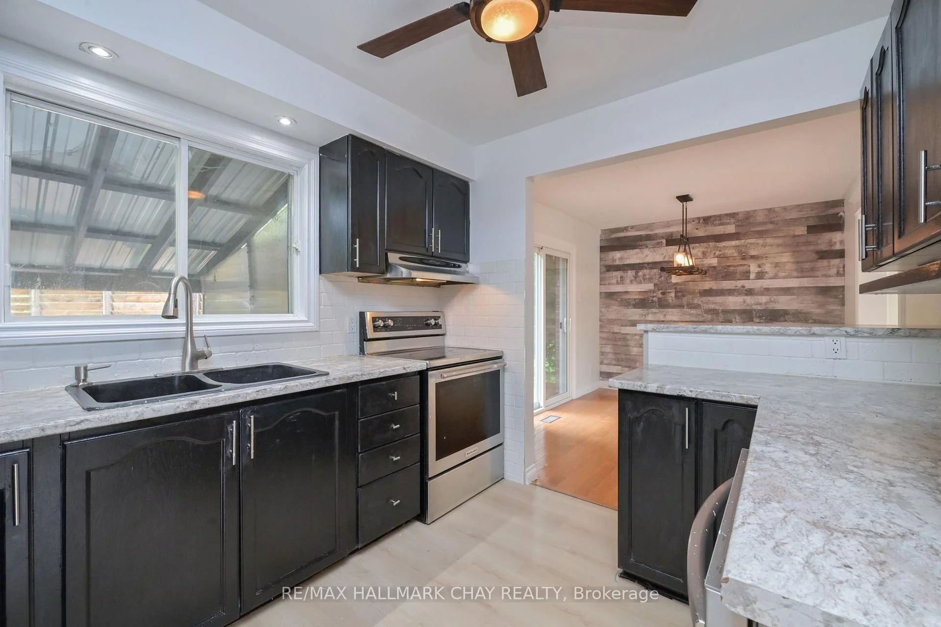 Photo 16 of 34 Boyne Crescent, New Tecumseth, Alliston — HOMEH