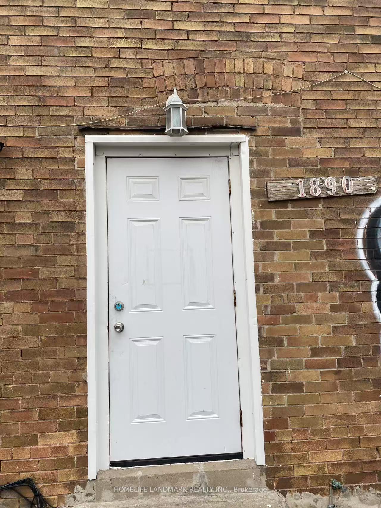 Photo 2 of Unit Second Floor, 1890 Dufferin Street, Toronto, Corso Italia-Davenport — HOMEH