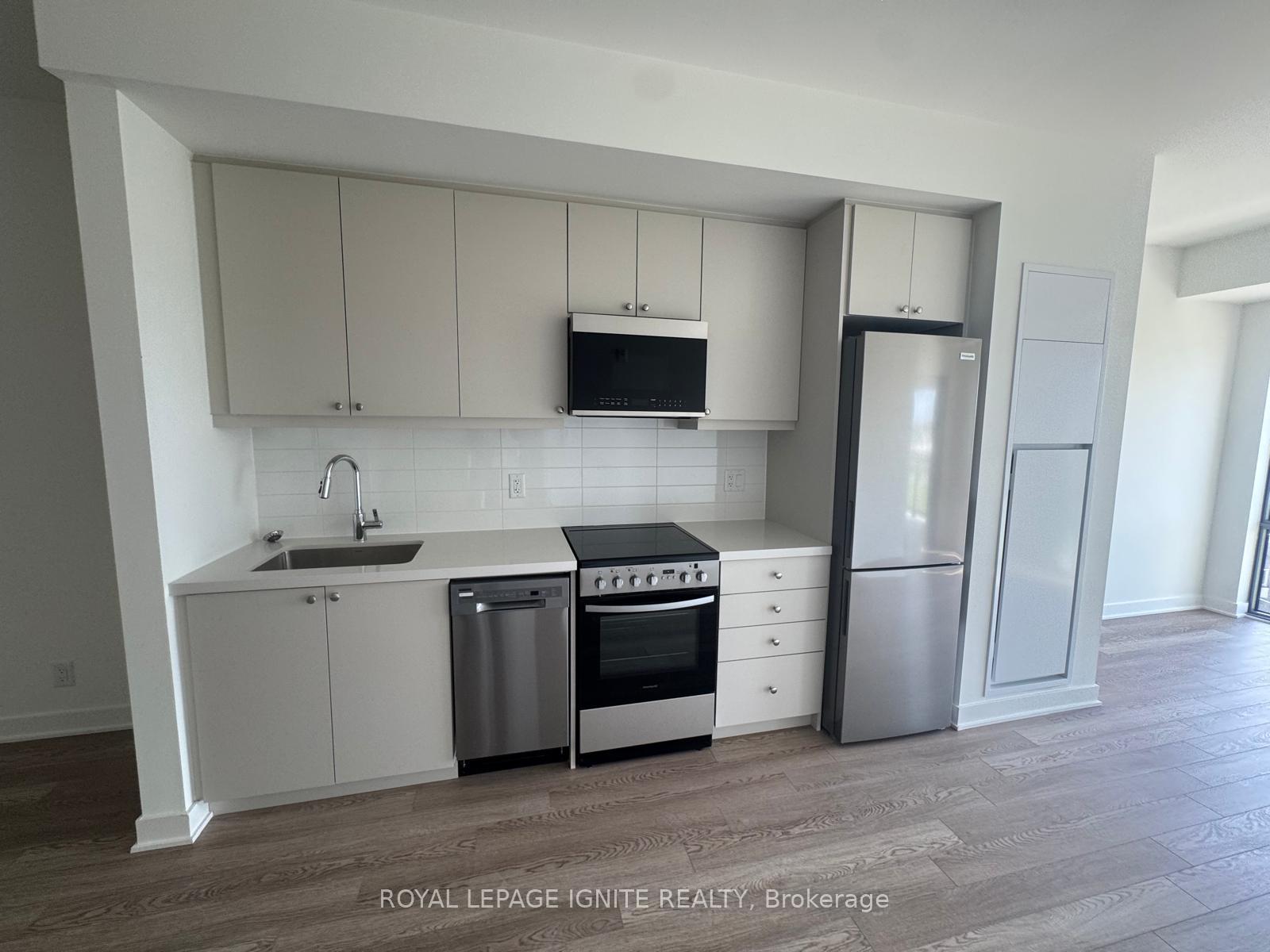 Photo 6 of Unit 611, 51 Clarington Boulevard, Clarington, Bowmanville — HOMEH