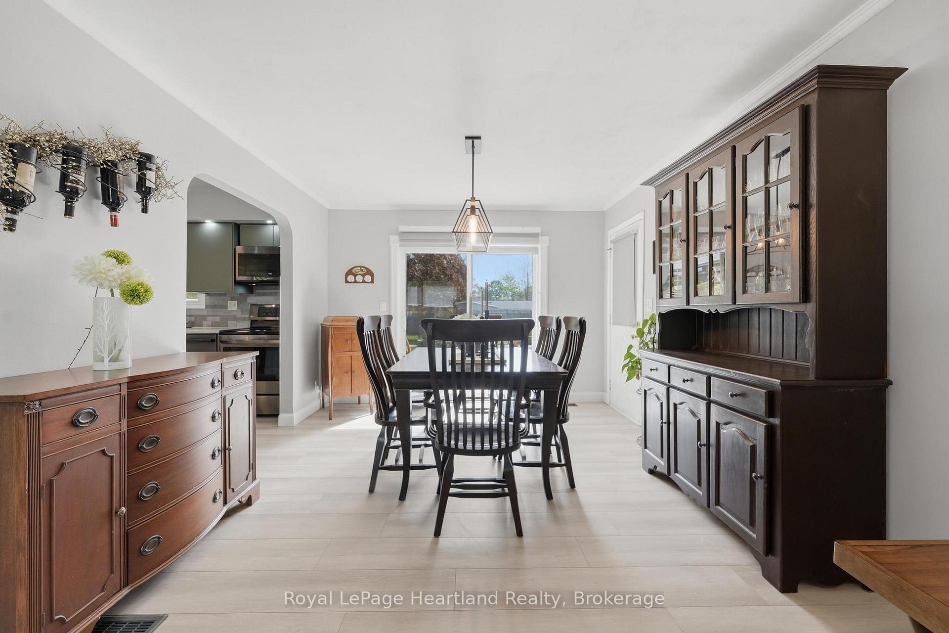 Photo 8 of 36589 Dunlop Drive, Ashfield-Colborne-Wawanosh, Colborne — HOMEH