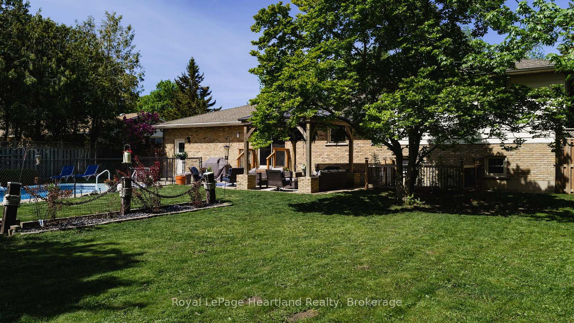 Photo 45 of 36589 Dunlop Drive, Ashfield-Colborne-Wawanosh, Colborne — HOMEH