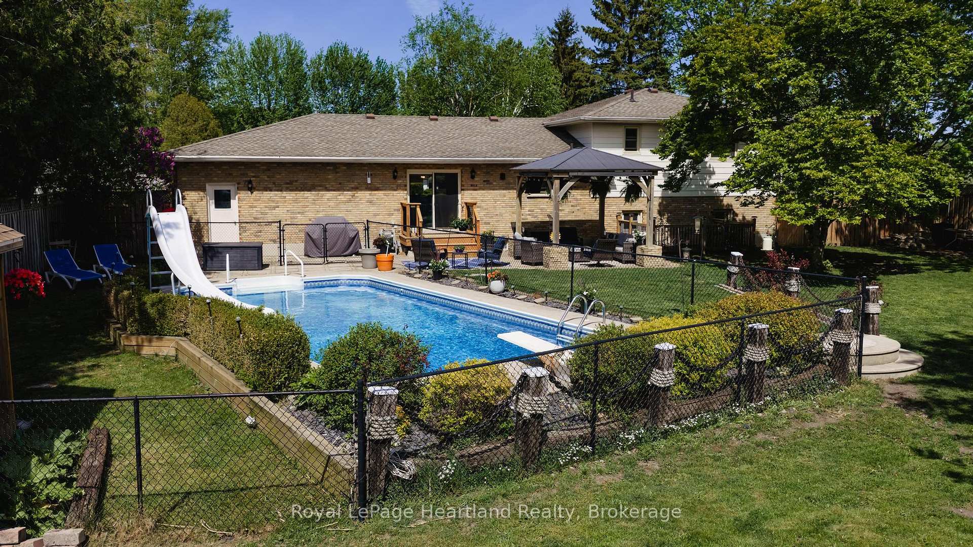 Photo 48 of 36589 Dunlop Drive, Ashfield-Colborne-Wawanosh, Colborne — HOMEH