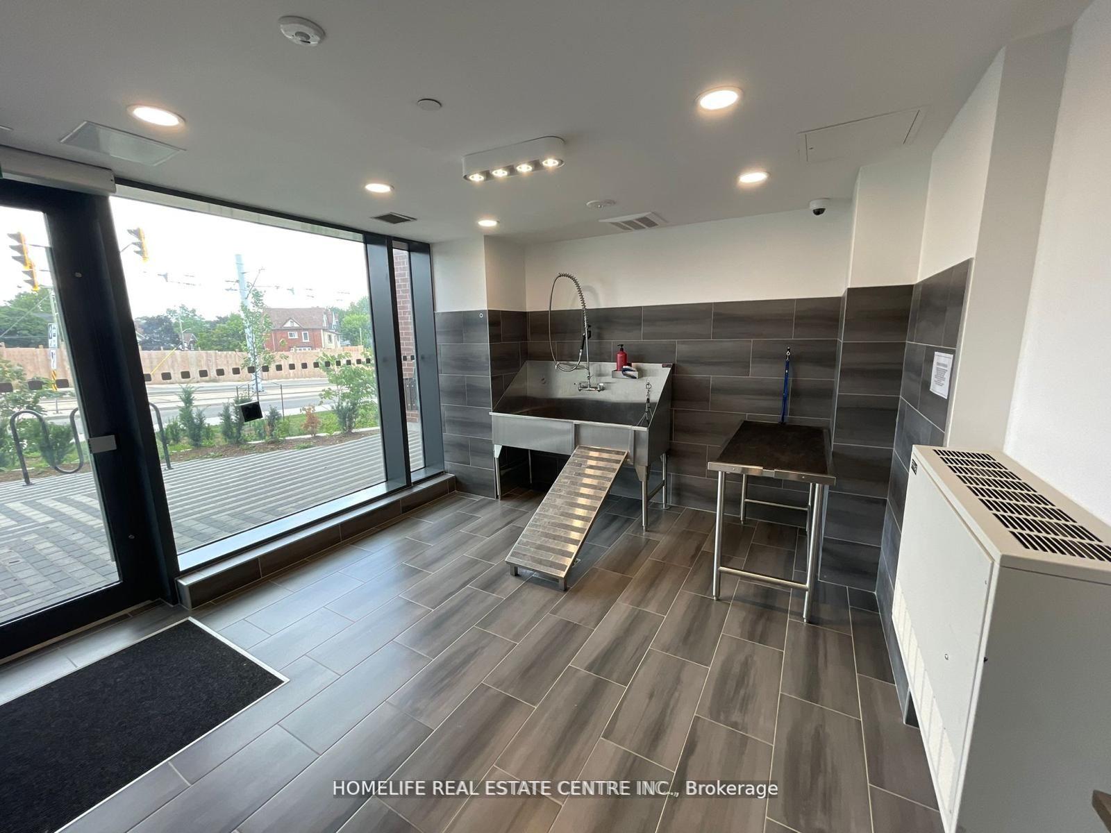 Photo 8 of Unit 605, 5 Wellington Street, Kitchener, KW Hospital — HOMEH