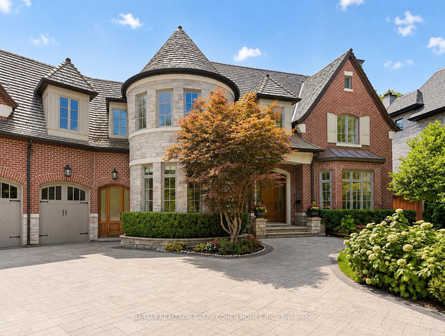 Photo 2 of 21 Don Ridge Drive, North York, St. Andrew-Windfields — HOMEH
