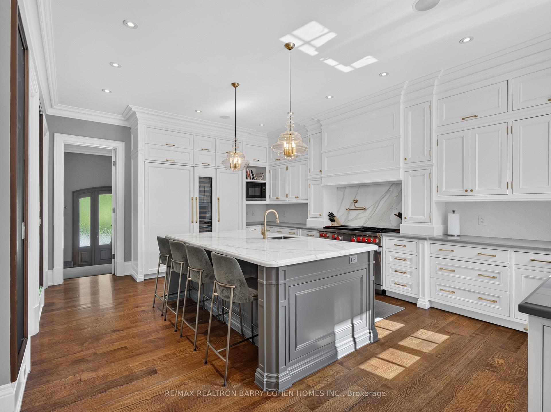 Photo 16 of 21 Don Ridge Drive, North York, St. Andrew-Windfields — HOMEH