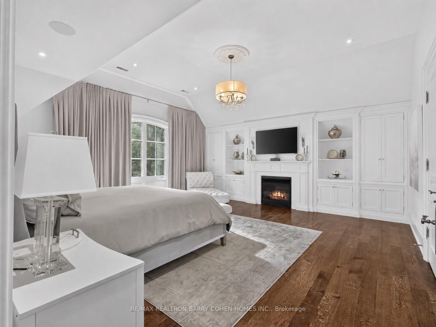 Photo 25 of 21 Don Ridge Drive, North York, St. Andrew-Windfields — HOMEH