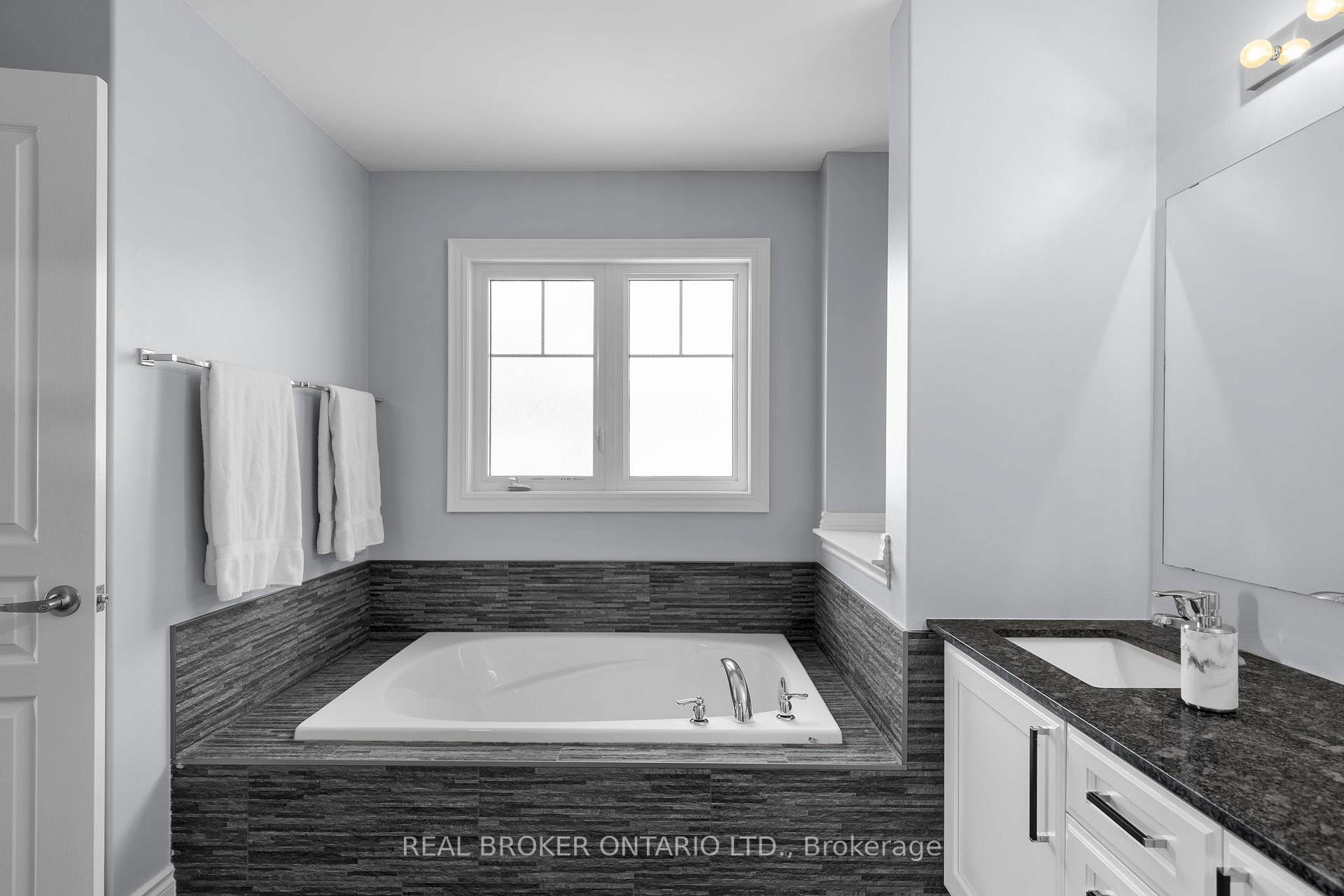 Photo 20 of 3032 Monarch Drive, Orillia — HOMEH