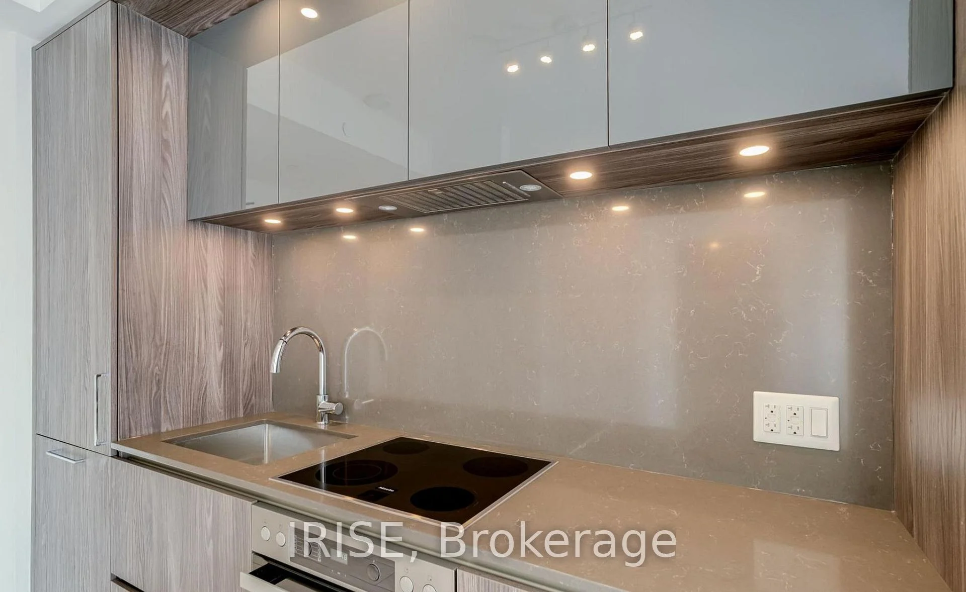 Photo 9 of Unit 4013, 35 Mercer Street, Toronto, Waterfront Communities — HOMEH