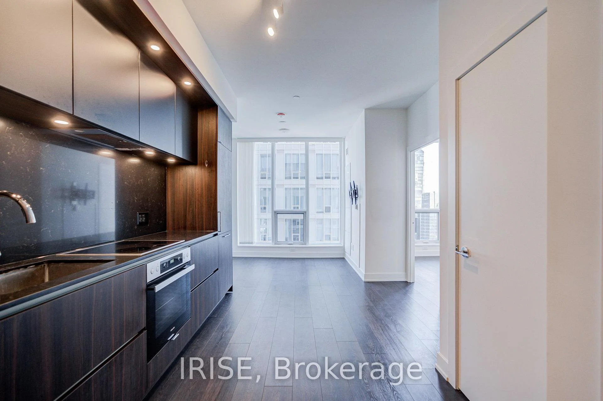Photo 3 of Unit 4013, 35 Mercer Street, Toronto, Waterfront Communities — HOMEH