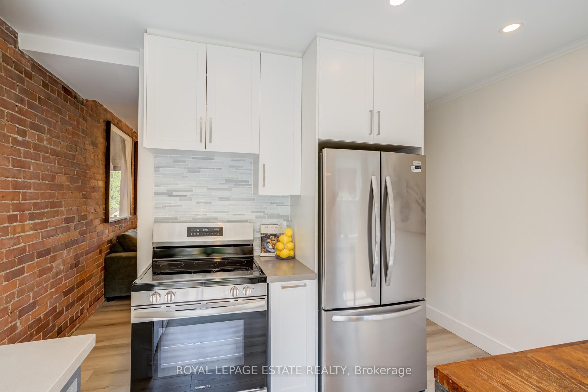 Photo 13 of 43 Fairford Avenue, Toronto, Greenwood-Coxwell — HOMEH