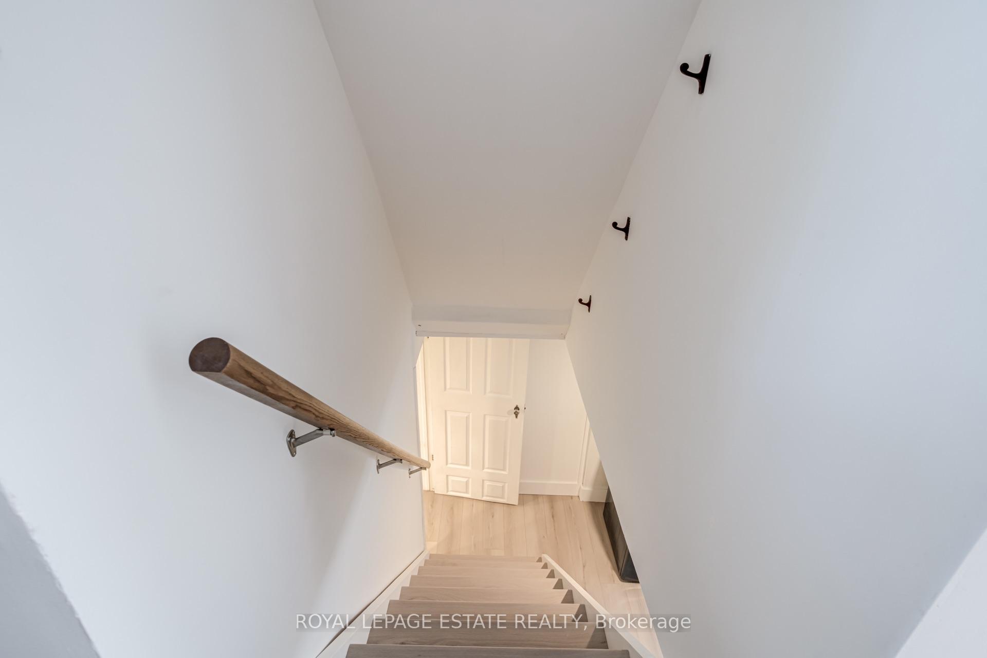 Photo 24 of 43 Fairford Avenue, Toronto, Greenwood-Coxwell — HOMEH