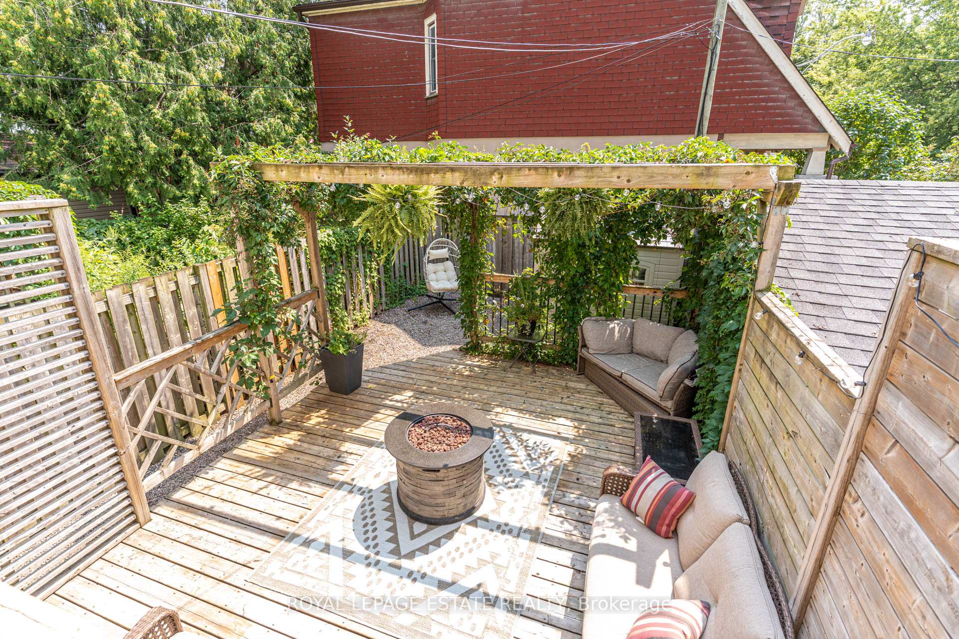 Photo 32 of 43 Fairford Avenue, Toronto, Greenwood-Coxwell — HOMEH