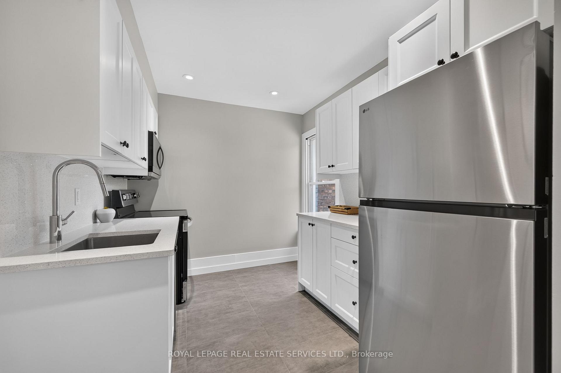 Photo 18 of 62 Erie Avenue, Hamilton, Stinson — HOMEH