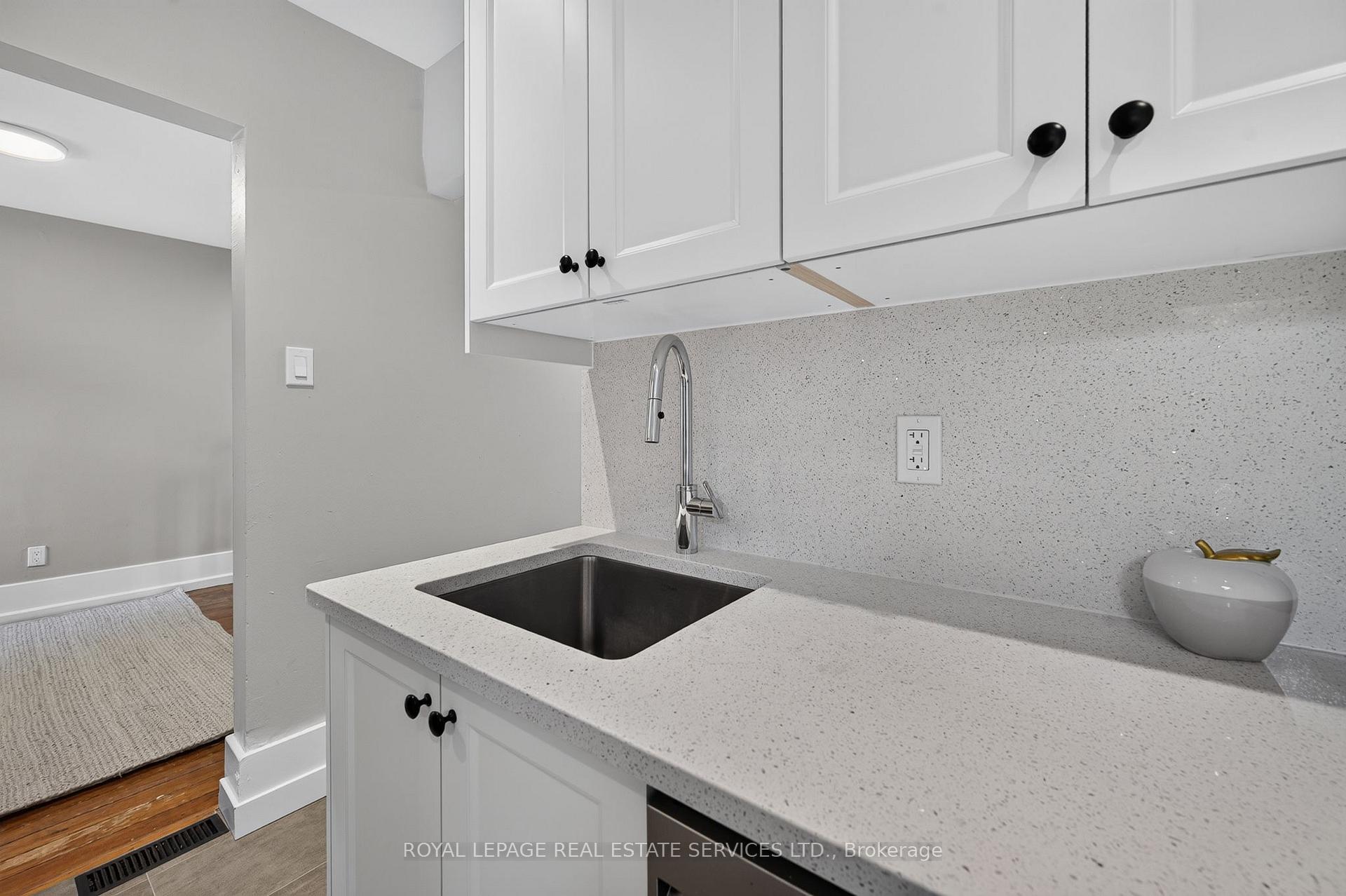 Photo 20 of 62 Erie Avenue, Hamilton, Stinson — HOMEH