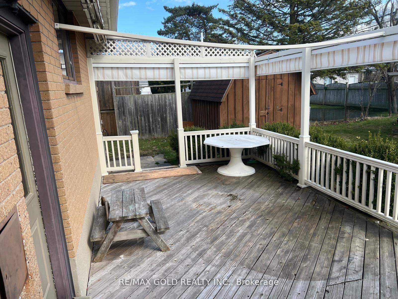 Photo 30 of 979 Wellington Street, Sarnia — HOMEH