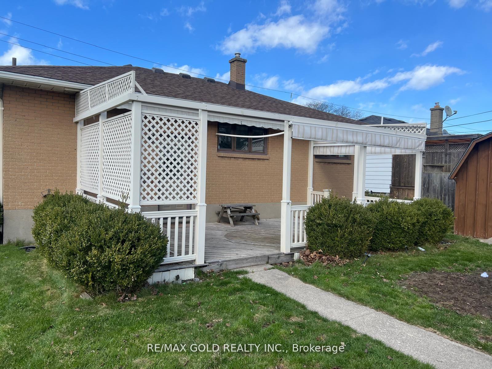 Photo 31 of 979 Wellington Street, Sarnia — HOMEH