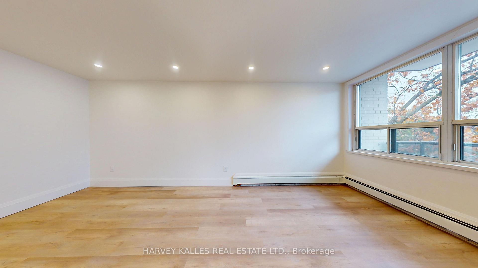 Photo 3 of Unit 14, 1 Marquette Avenue, Toronto, Englemount-Lawrence — HOMEH