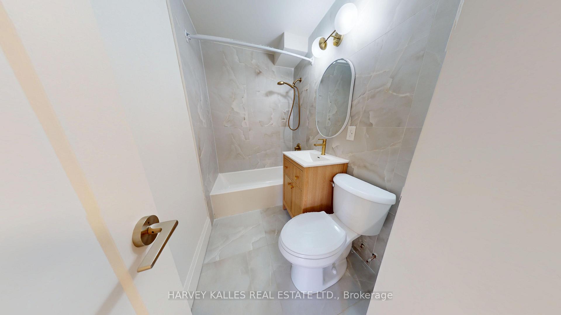 Photo 7 of Unit 14, 1 Marquette Avenue, Toronto, Englemount-Lawrence — HOMEH