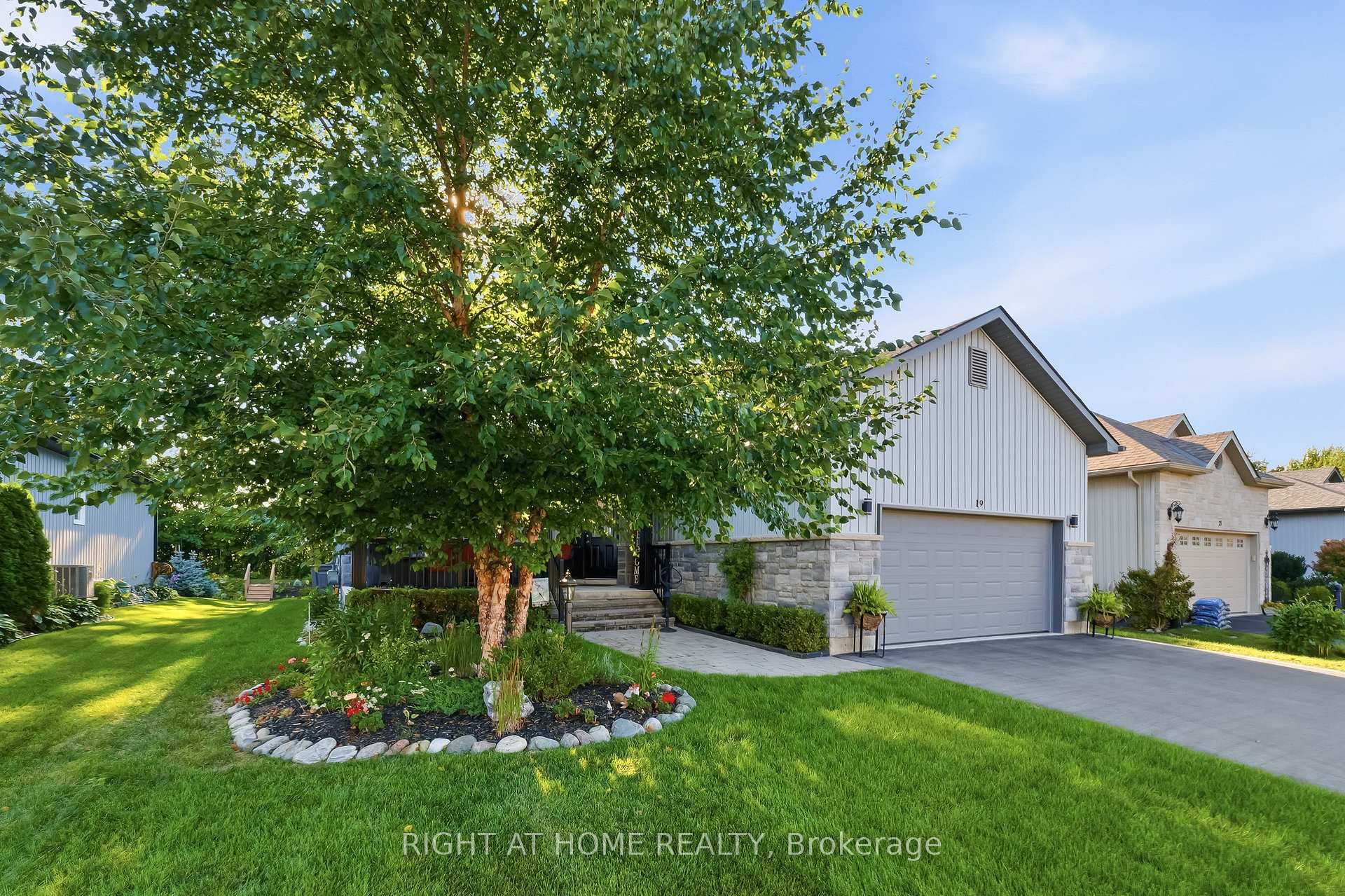 Photo 1 of 19 Conger Drive, Prince Edward County, Wellington Ward — HOMEH