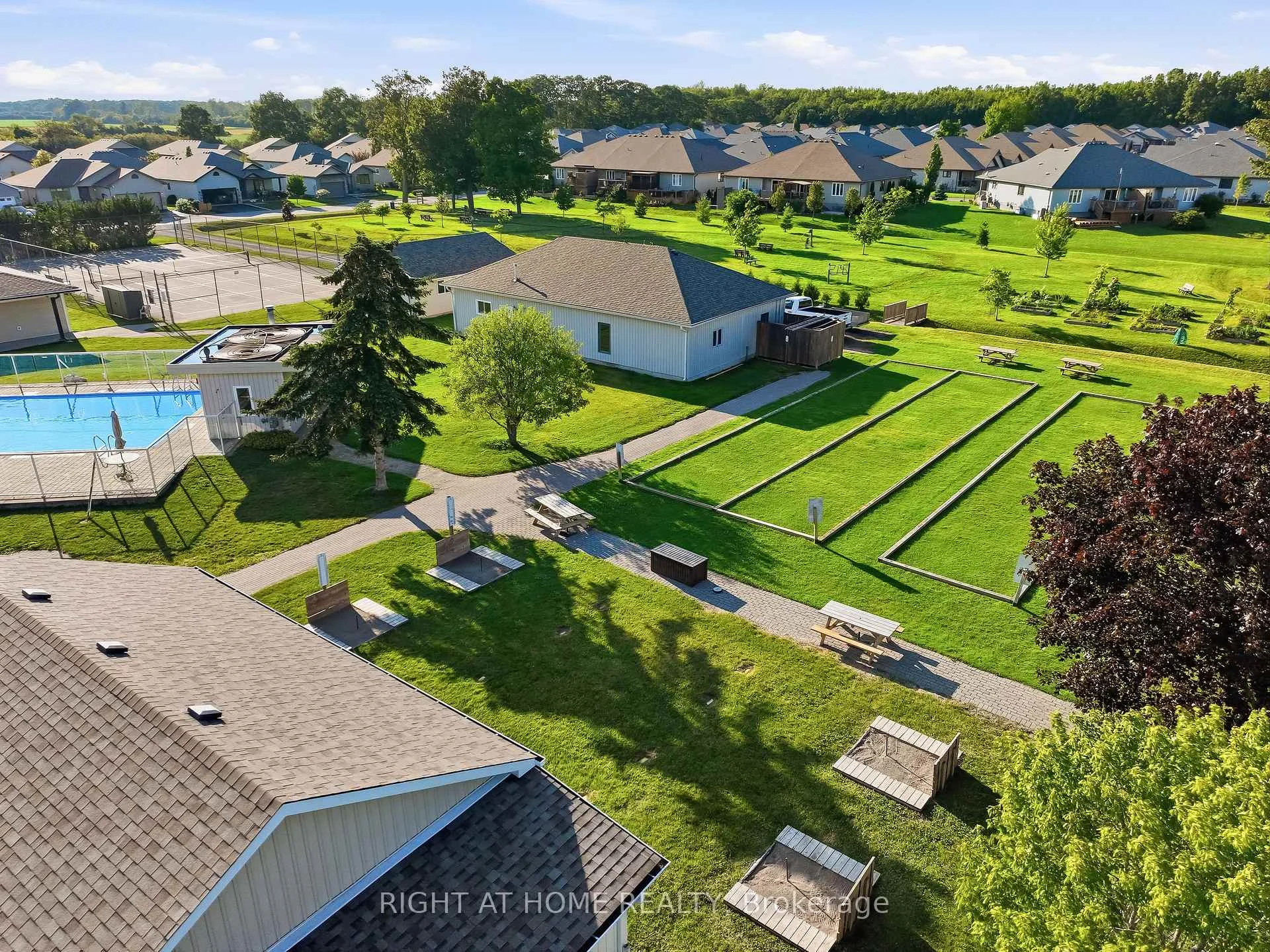 Photo 43 of 19 Conger Drive, Prince Edward County, Wellington Ward — HOMEH
