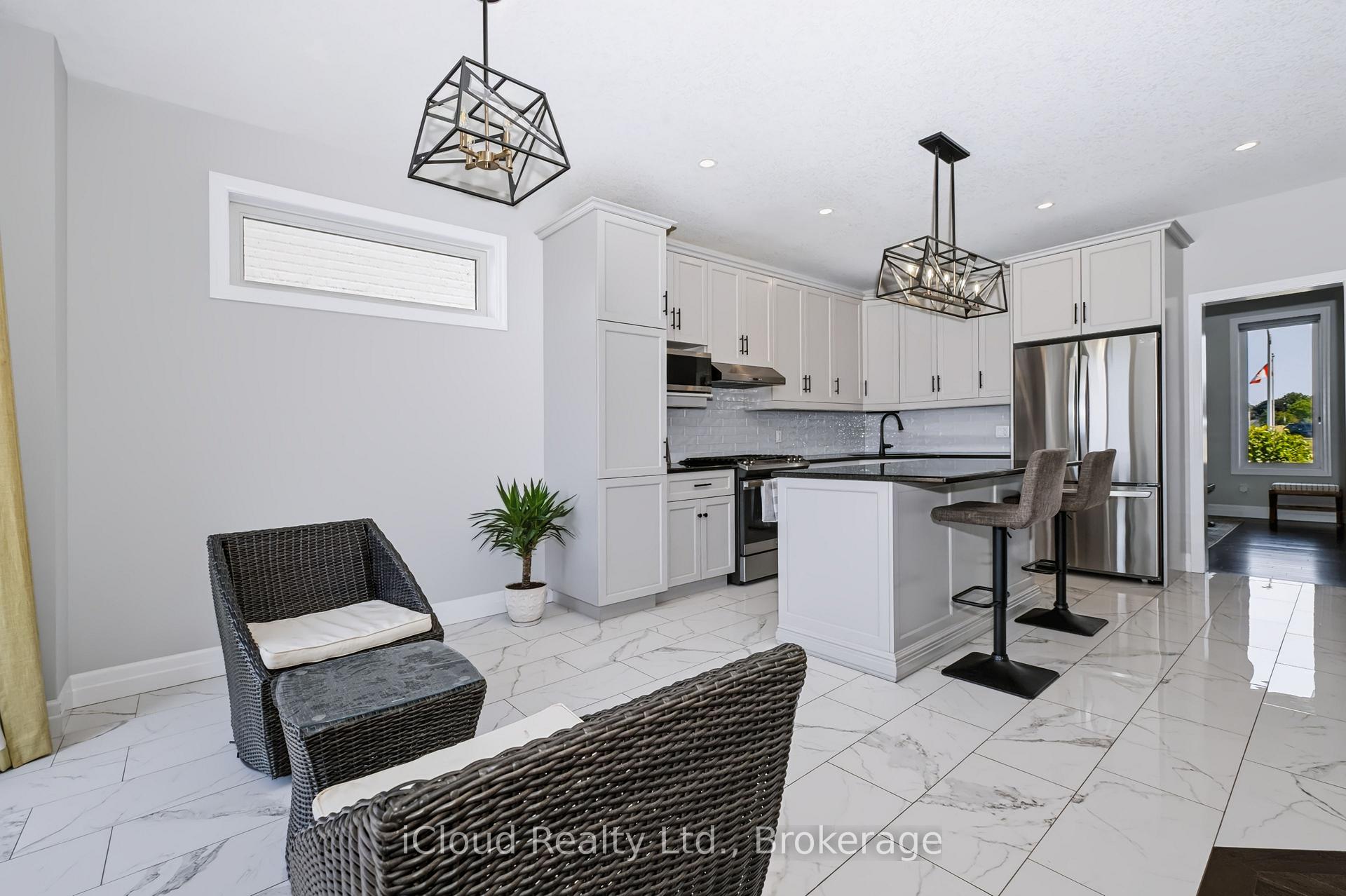 Photo 14 of 94 Beech Boulevard, Tillsonburg — HOMEH