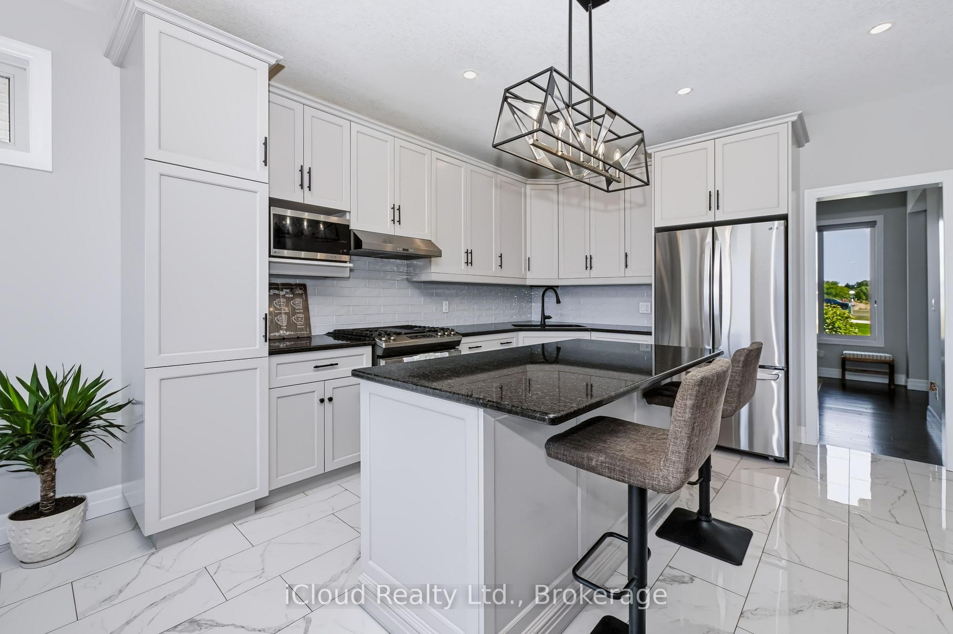 Photo 19 of 94 Beech Boulevard, Tillsonburg — HOMEH