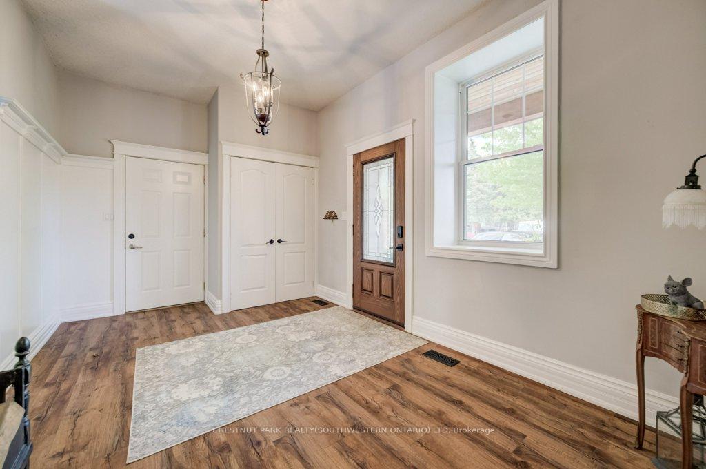 Photo 5 of 35 Schweitzer Street, Kitchener, Bridgeport — HOMEH