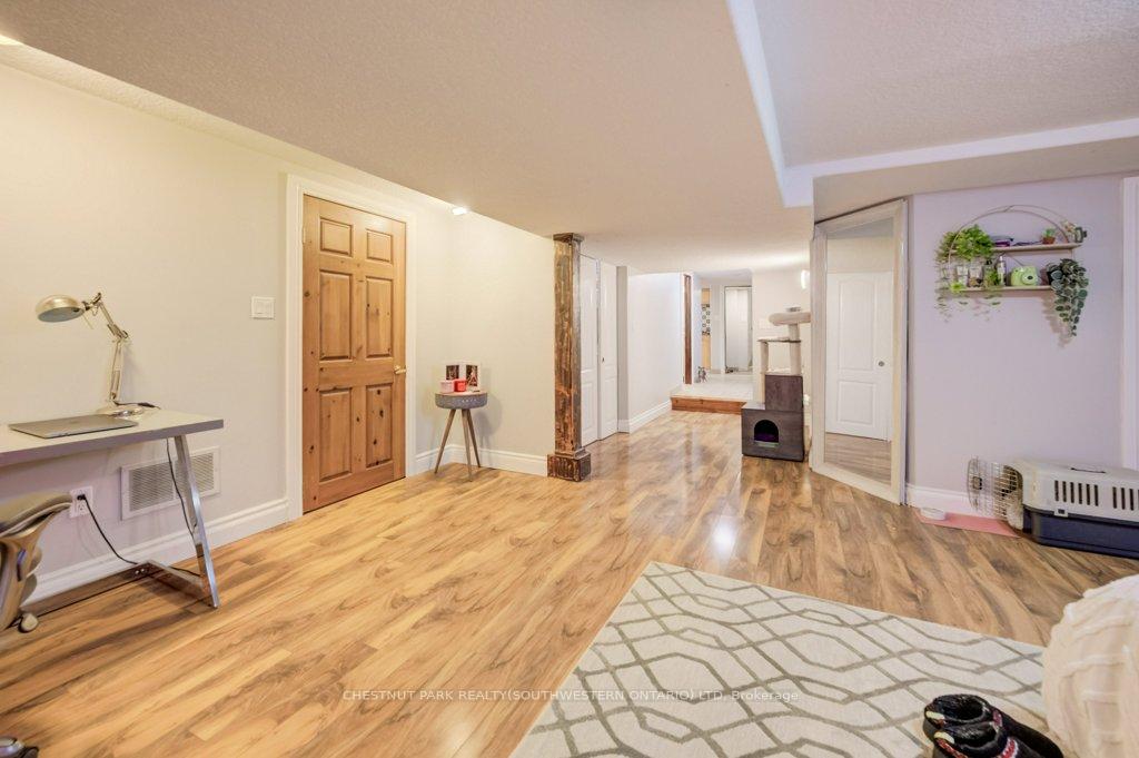 Photo 31 of 35 Schweitzer Street, Kitchener, Bridgeport — HOMEH